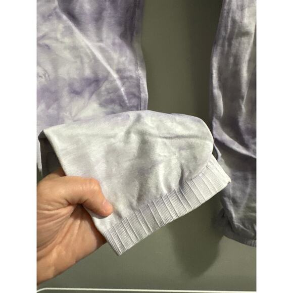 🔴Free People Movement Purple tie dye leggings size Med/Large‎ - Picture 4 of 7